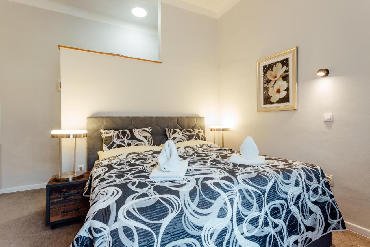 Botanicky Dvor Aparthotel Banska Stiavnica Ngoại thất bức ảnh