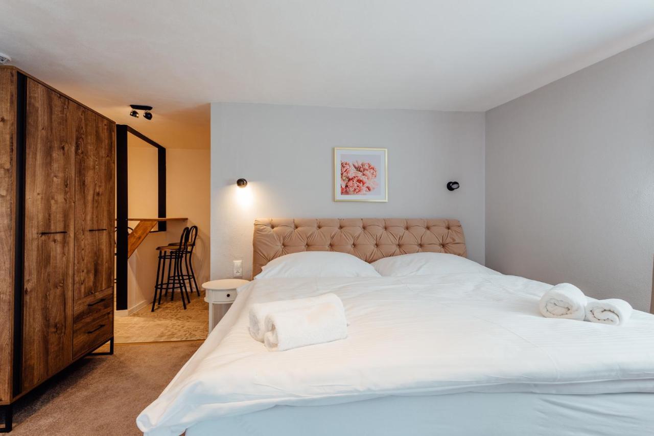 Botanicky Dvor Aparthotel Banska Stiavnica Ngoại thất bức ảnh