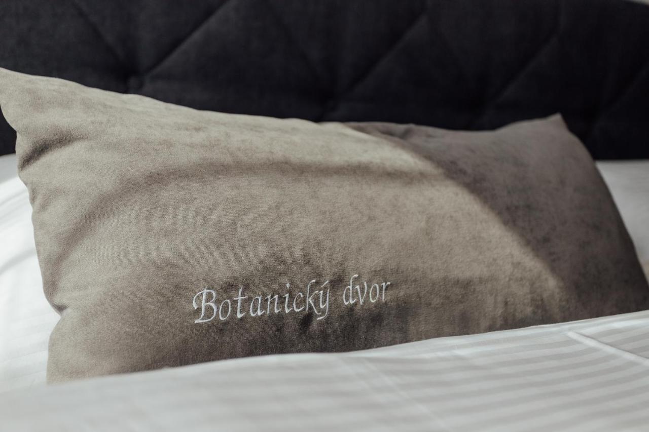 Botanicky Dvor Aparthotel Banska Stiavnica Ngoại thất bức ảnh