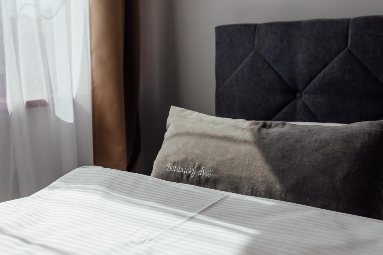 Botanicky Dvor Aparthotel Banska Stiavnica Ngoại thất bức ảnh