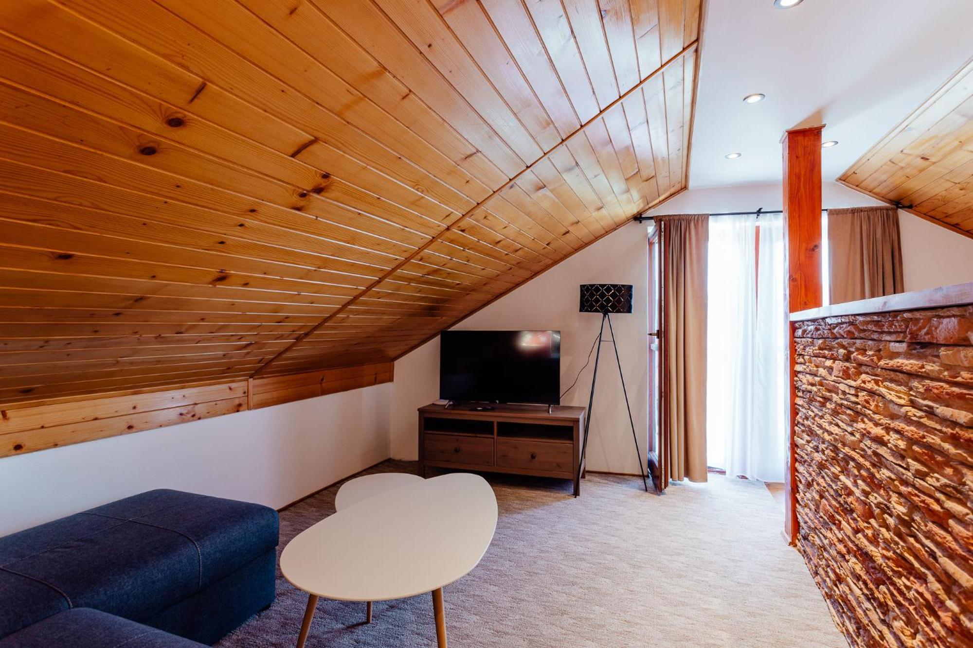 Botanicky Dvor Aparthotel Banska Stiavnica Ngoại thất bức ảnh