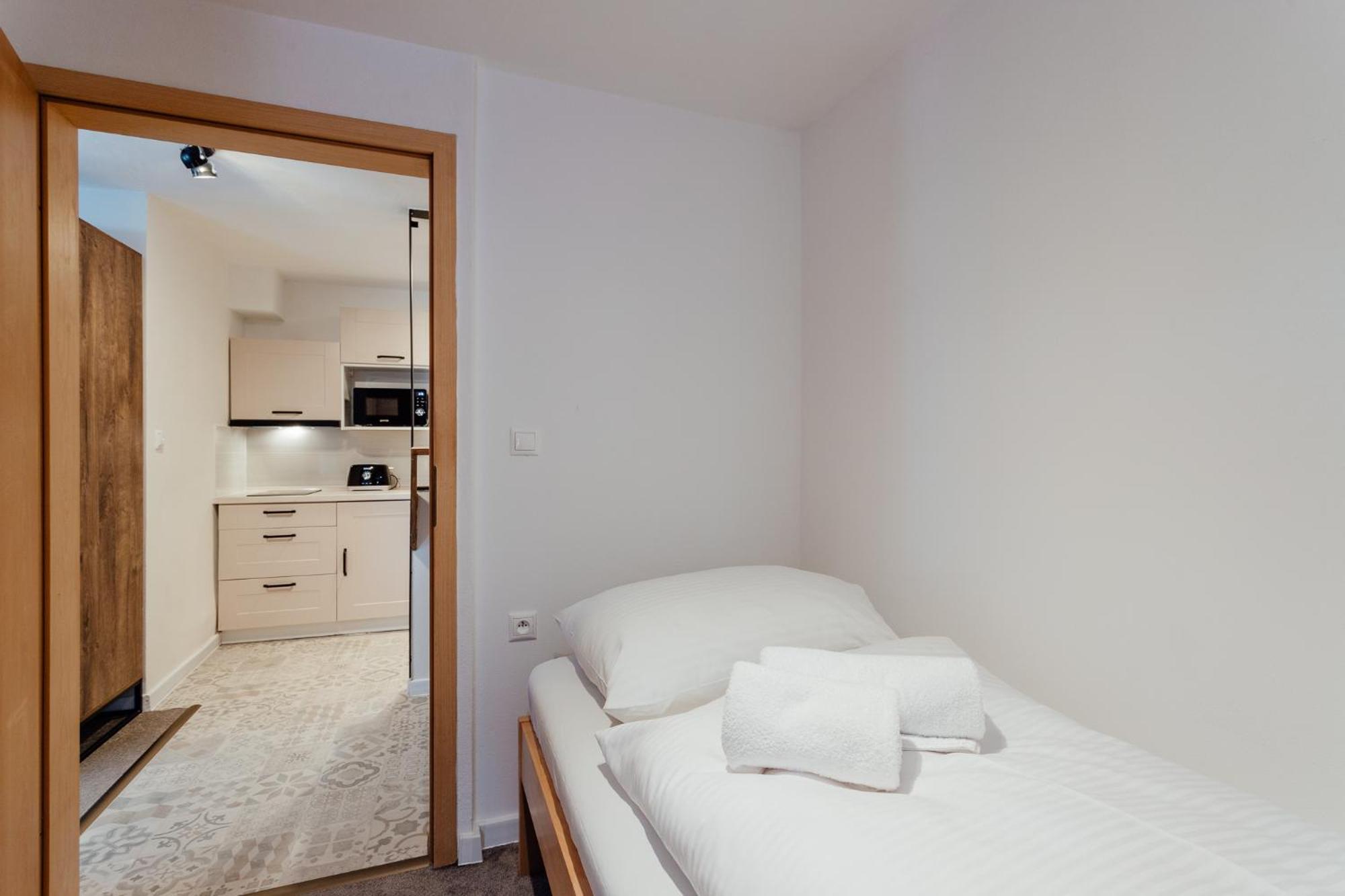 Botanicky Dvor Aparthotel Banska Stiavnica Ngoại thất bức ảnh