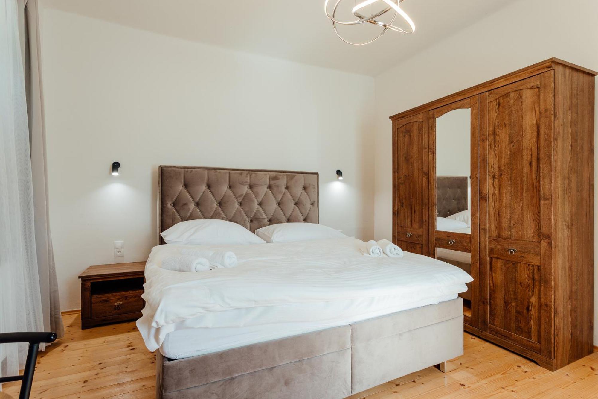 Botanicky Dvor Aparthotel Banska Stiavnica Ngoại thất bức ảnh